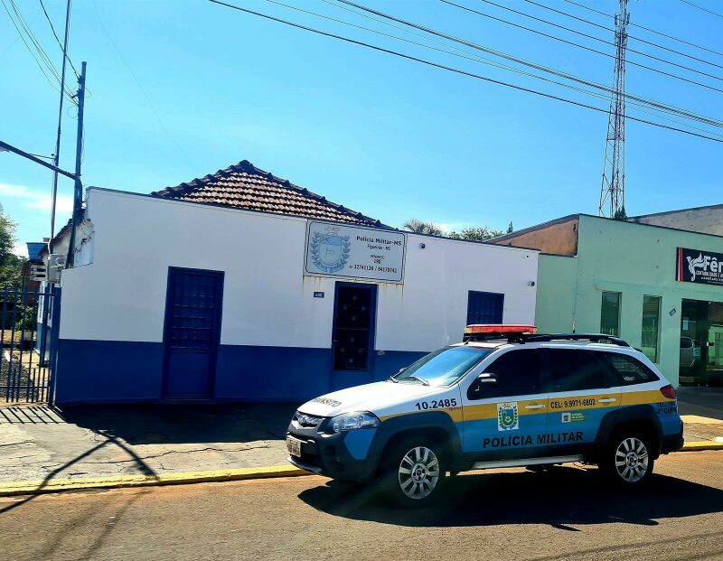 Ilustração da notícia Homem invade casa da ex-namorada, mas mulher percebe pelas câmeras e suspeito é preso em Figueirão
